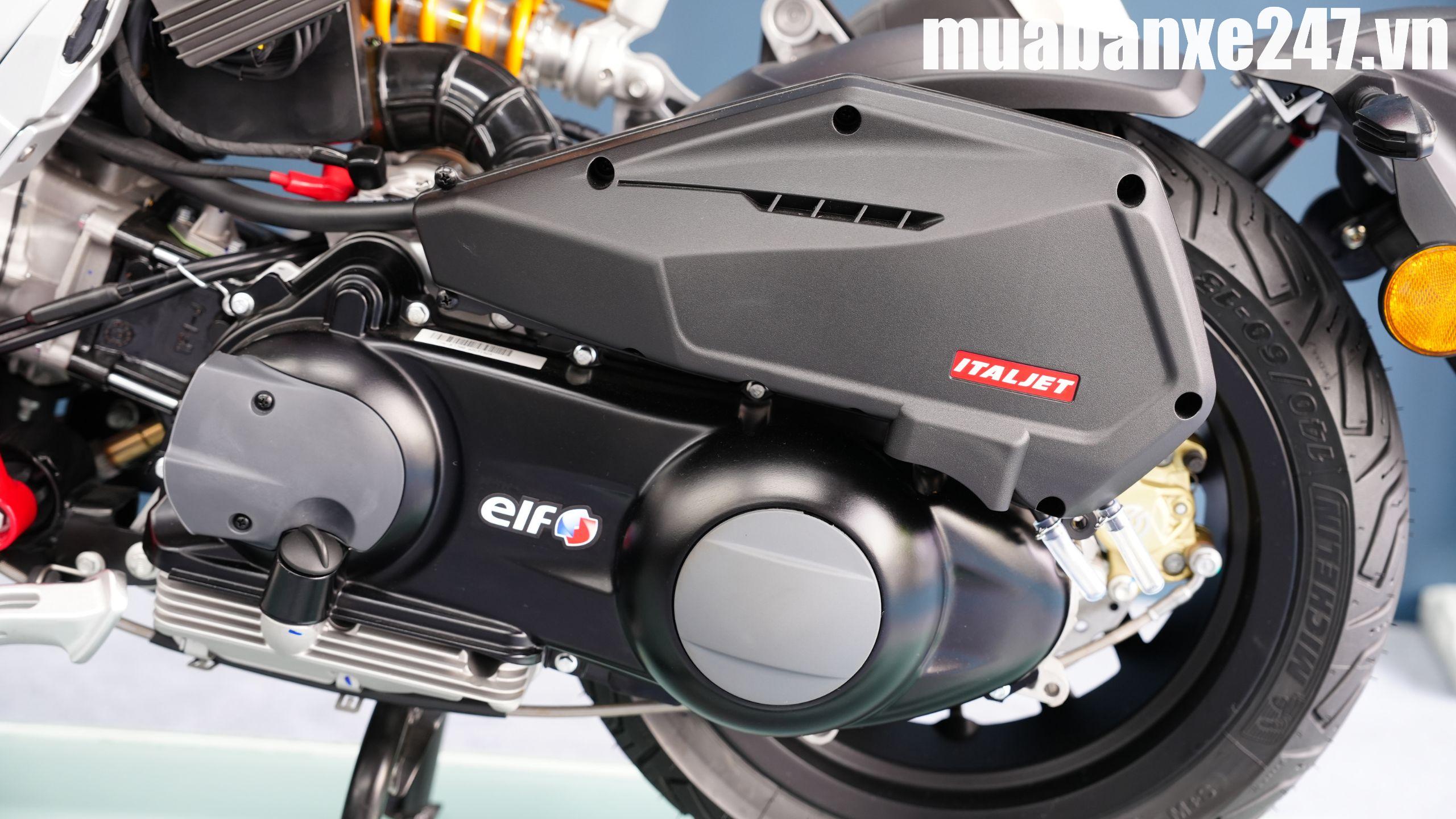 Italjet Dragster 300 Gresini (19).jpg